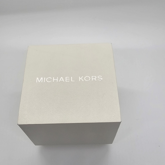 MK women's watch - Picture 2 of 5